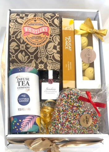 Infuse Tea Cottage Garden blend with sweet treats