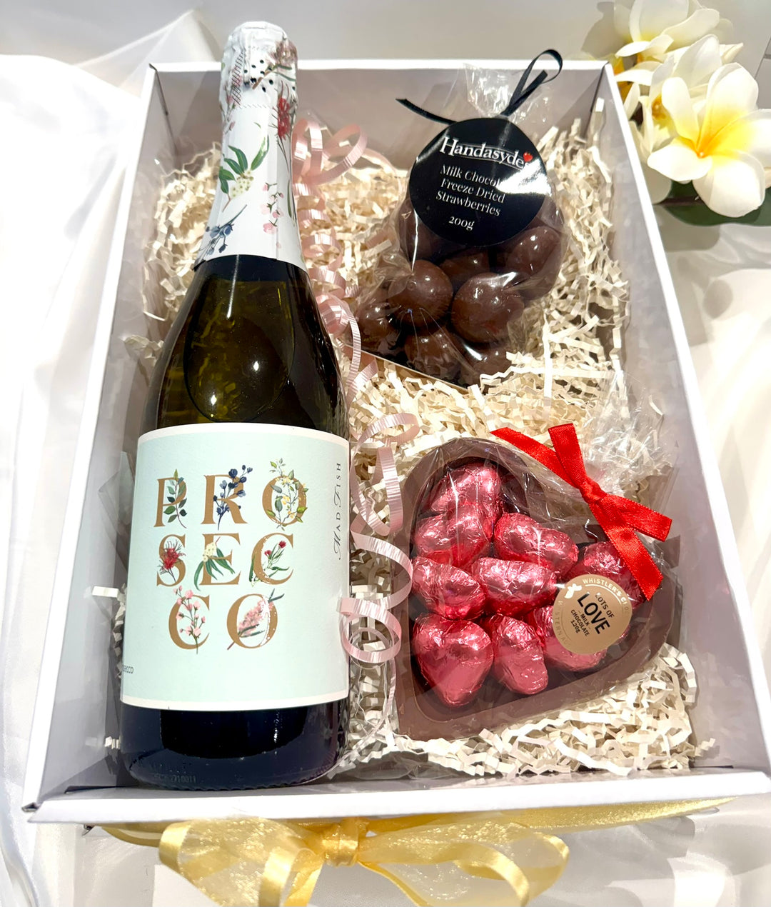 Prosecco, Strawberries and sweet hearts